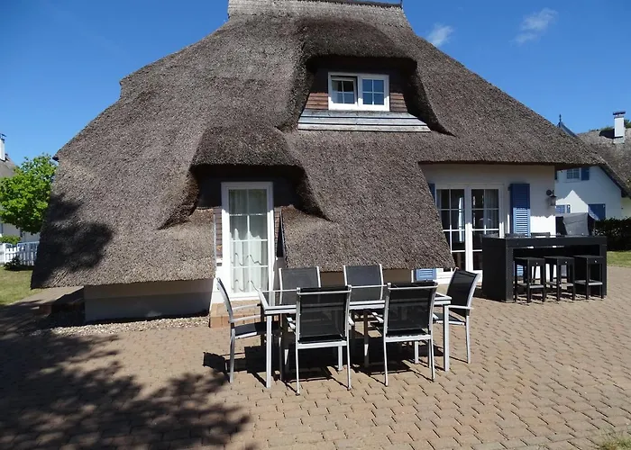 Reetdachhaus Direkt Am Fuer 6 Personen!! Karlshagen